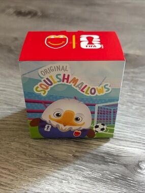 FIFA Squishmallows #10 Clutch Eagle